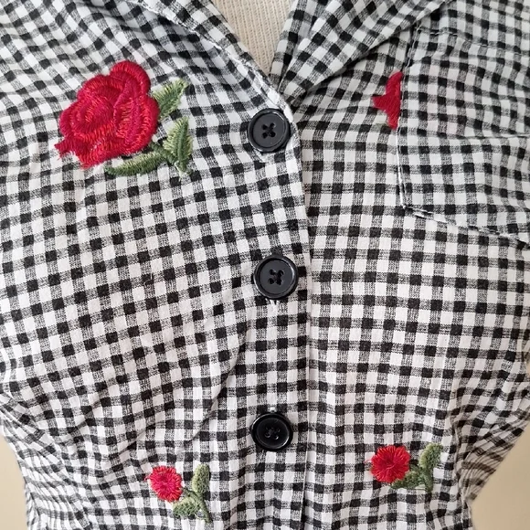 Black and White Gingham Crop Top with Red Rose Embroidery - Picture 7 of 7